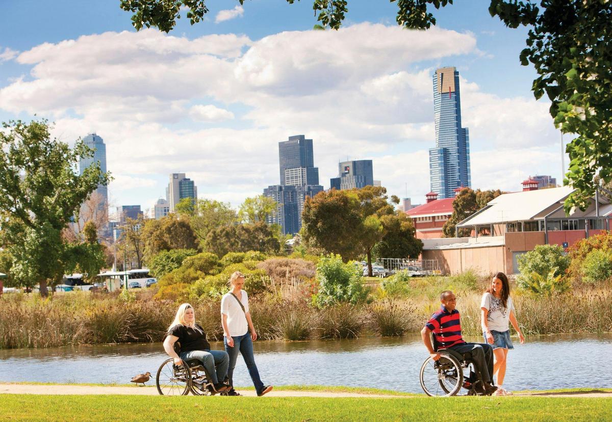 Albert Park Lake