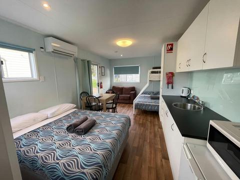 Studio Cabin