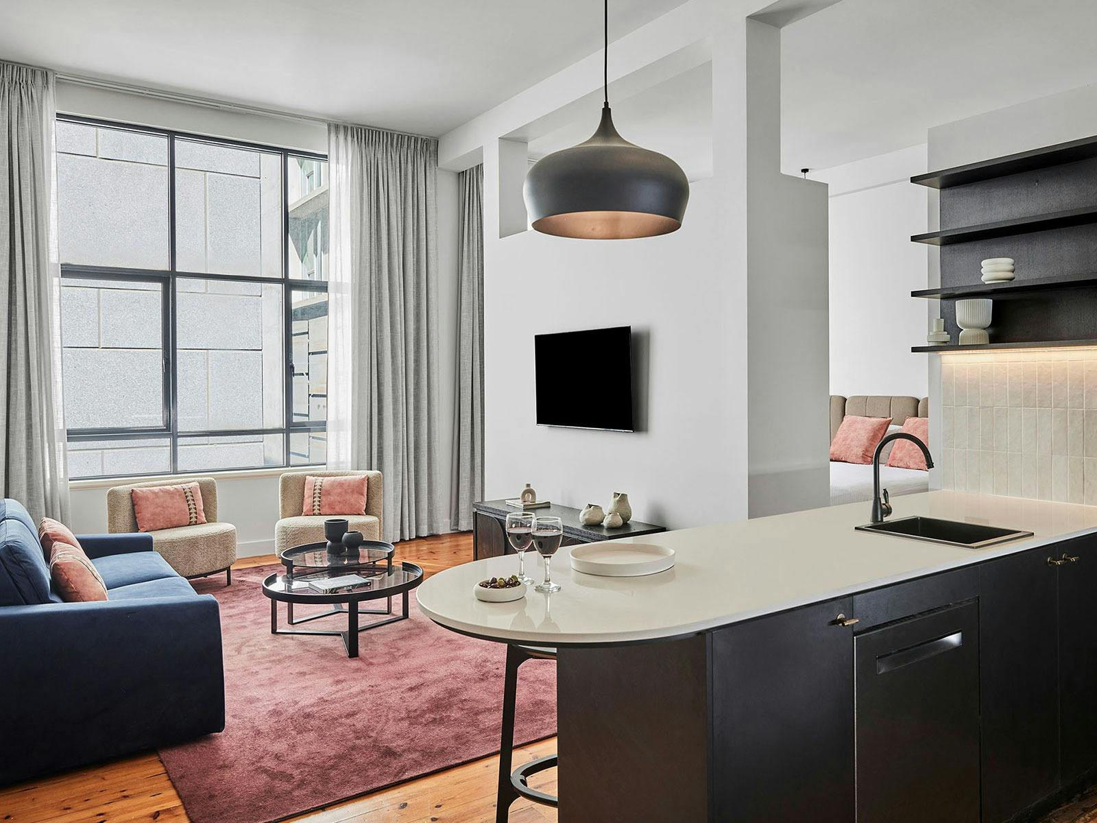 Adina Apartment Hotel Melbourne open space