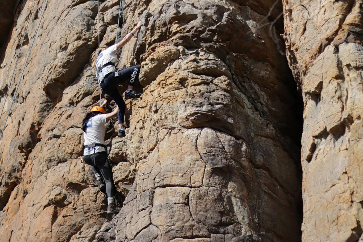 Rock climbing at the Bundaleer