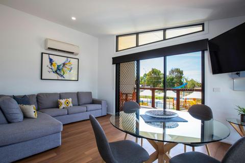 Aqua Rise 2 Bedroom Villa - Living