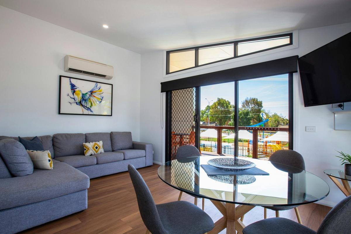 Aqua Rise 2 Bedroom Villa - Living