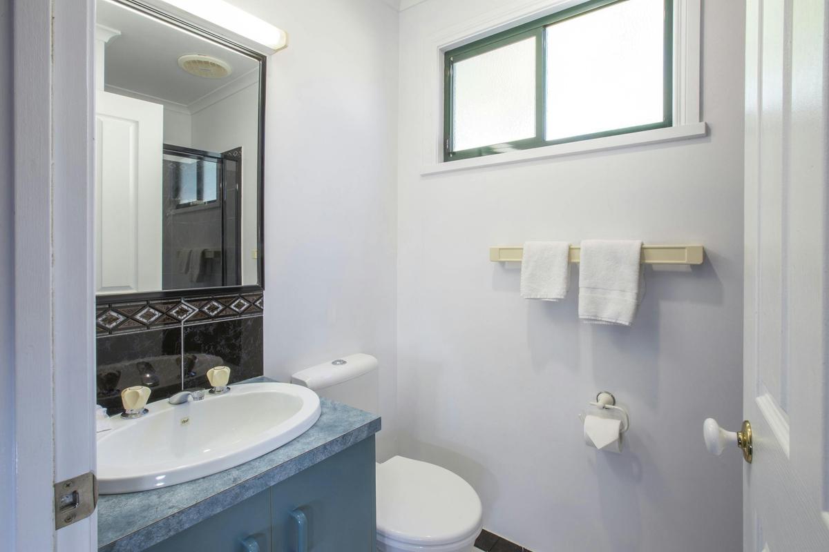 Superior Cabin bathroom