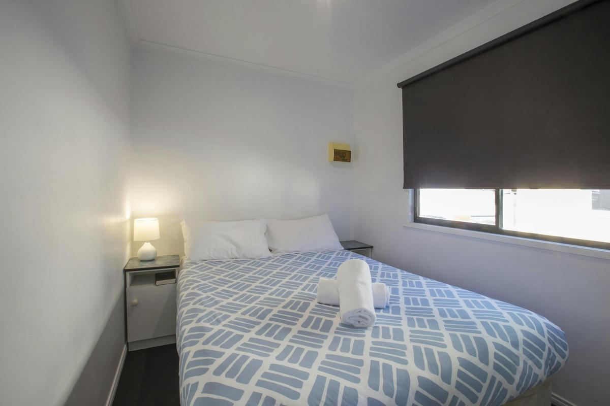 Superior Cabin main bedroom