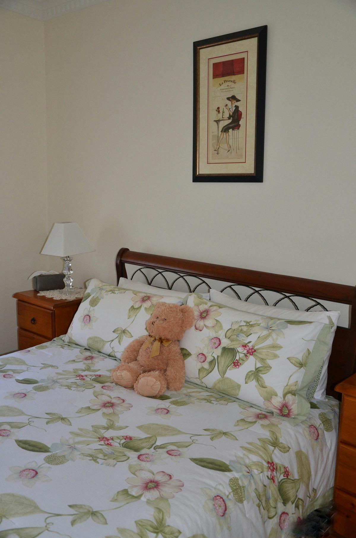 Guest Room 2