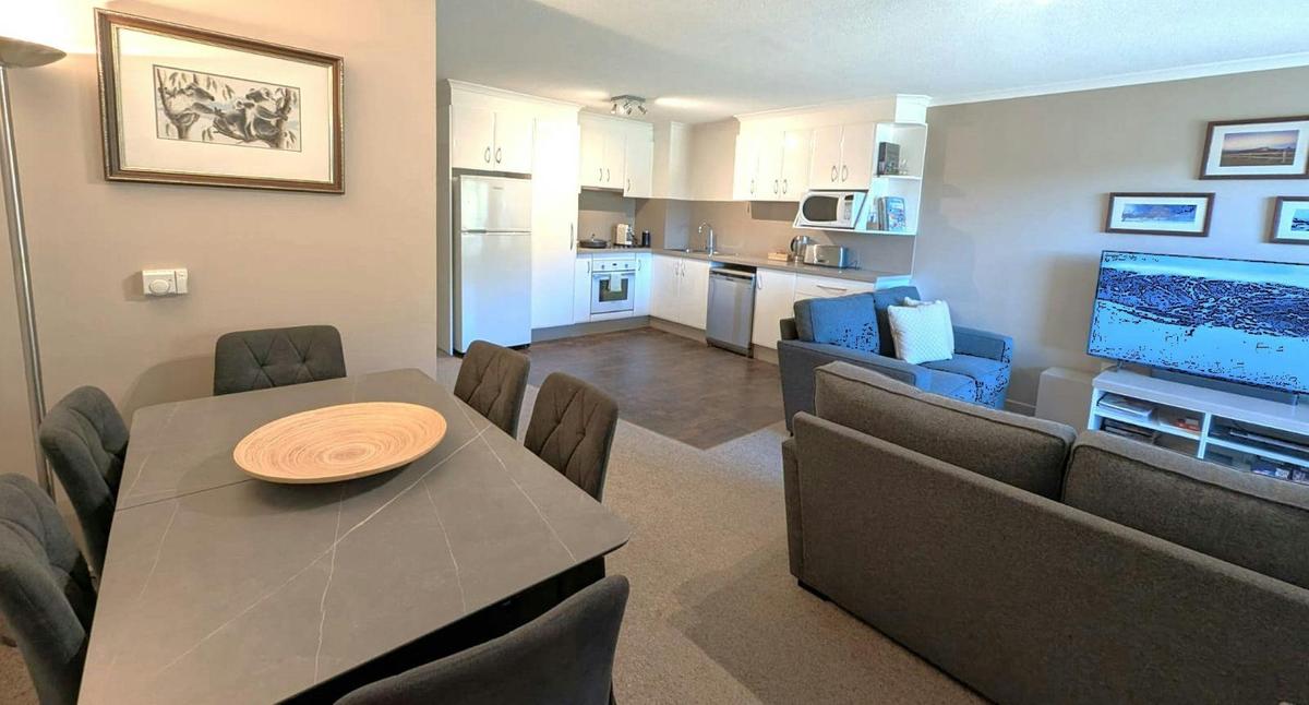 2 bedrooms for up to 6 people