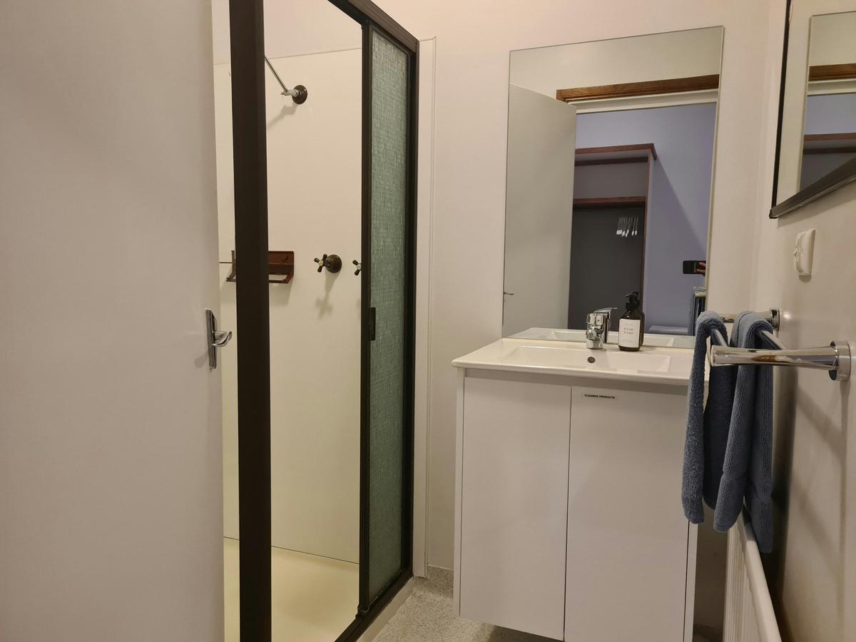 Private ensuite bathroom