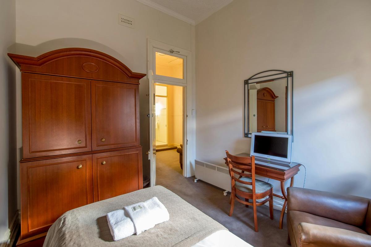 Single Bedroom