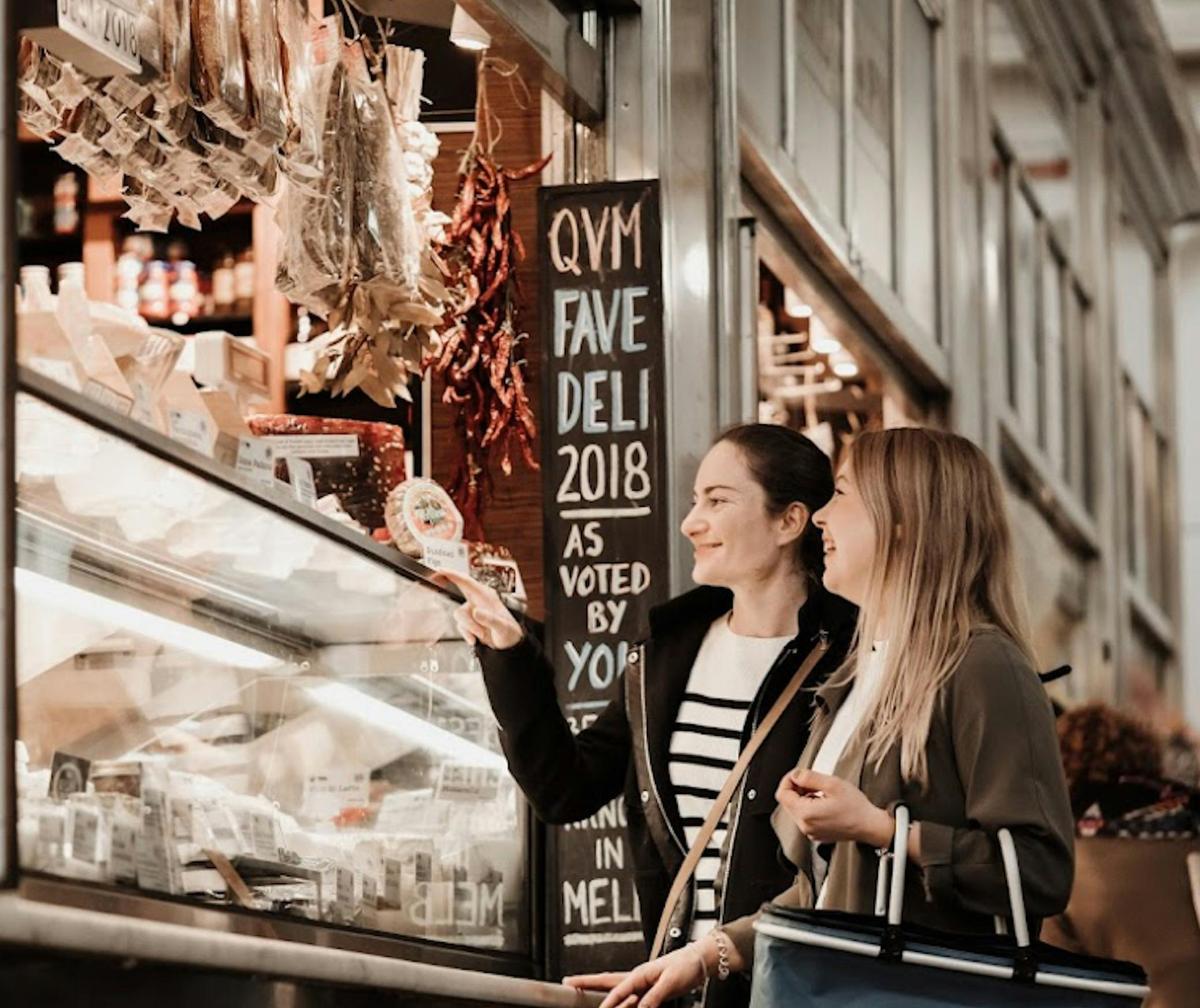 Food Stop on an AmazingCo Mystery Picnic