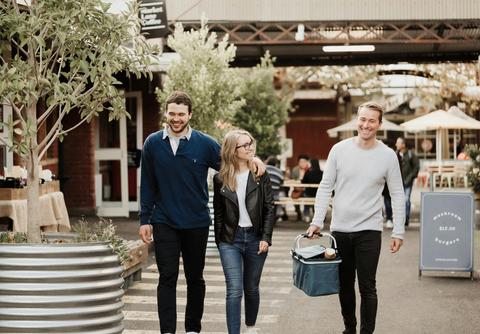 Friends on AmazingCo Mystery Picnic