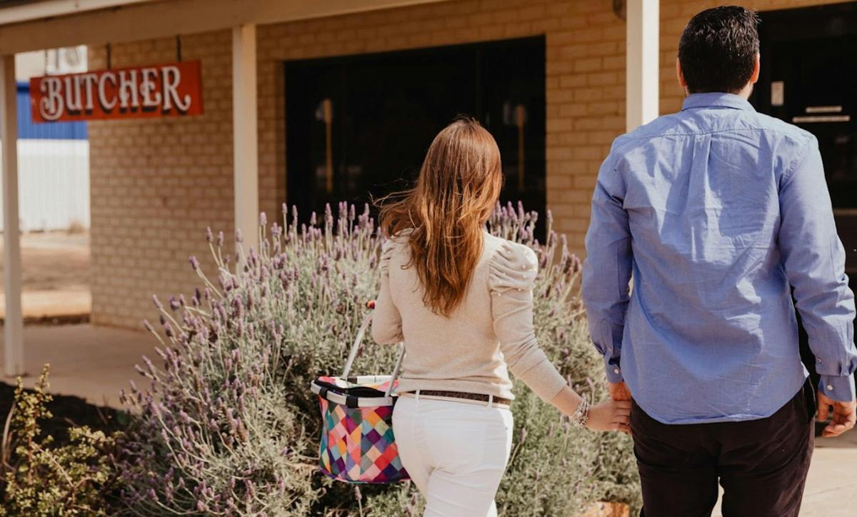 Couple on AmazingCo Farmgate Experience