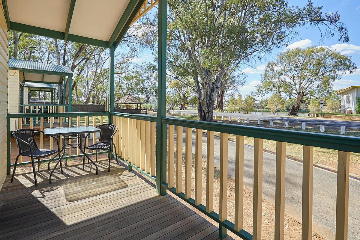 Villa 3 Deck