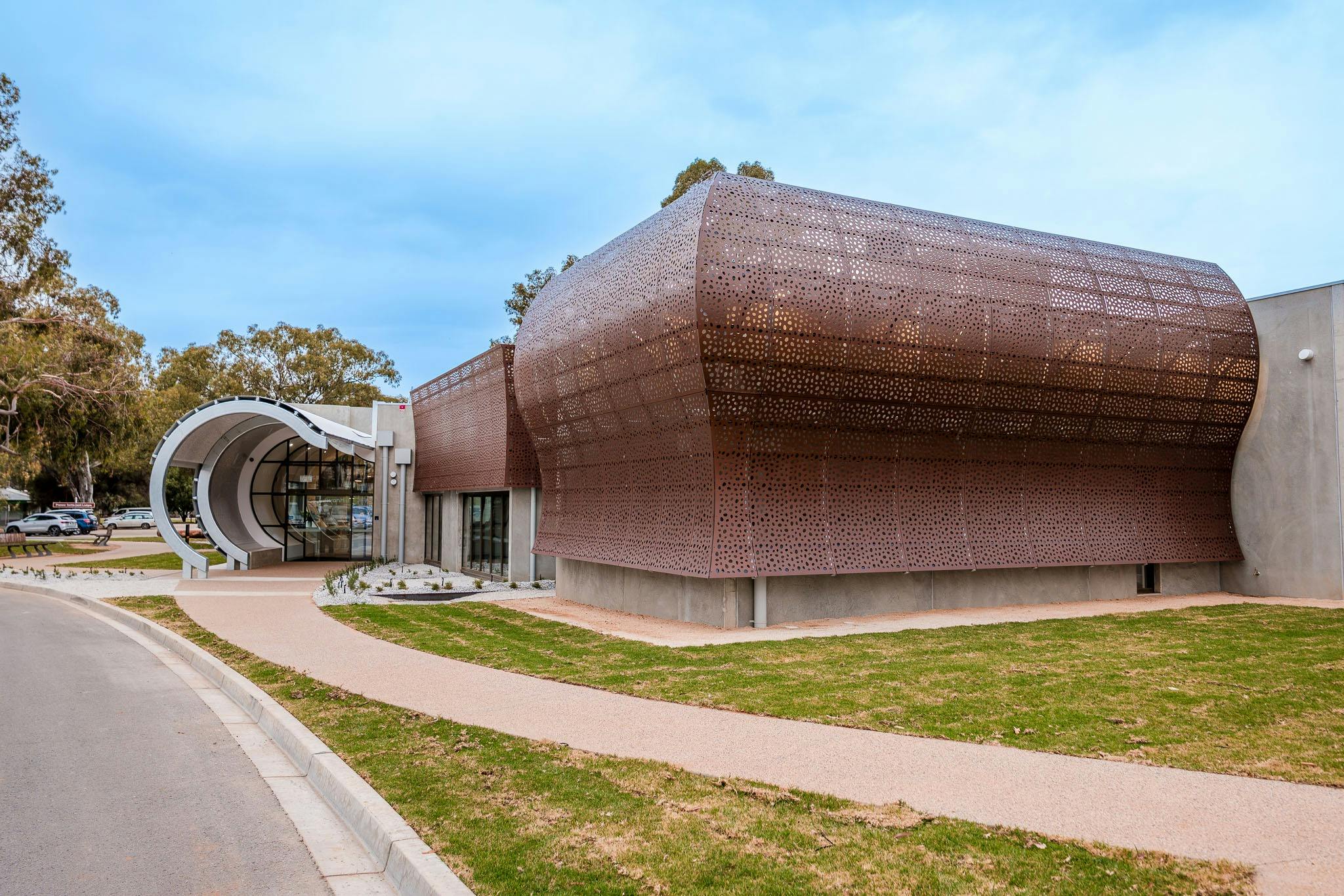 A photo of the front and entrance of the new Art Gallery of Swan Hill