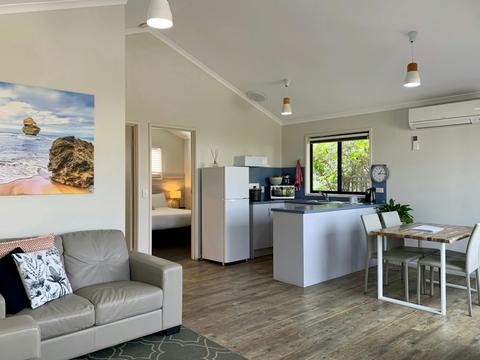 Living/kitchen/dining