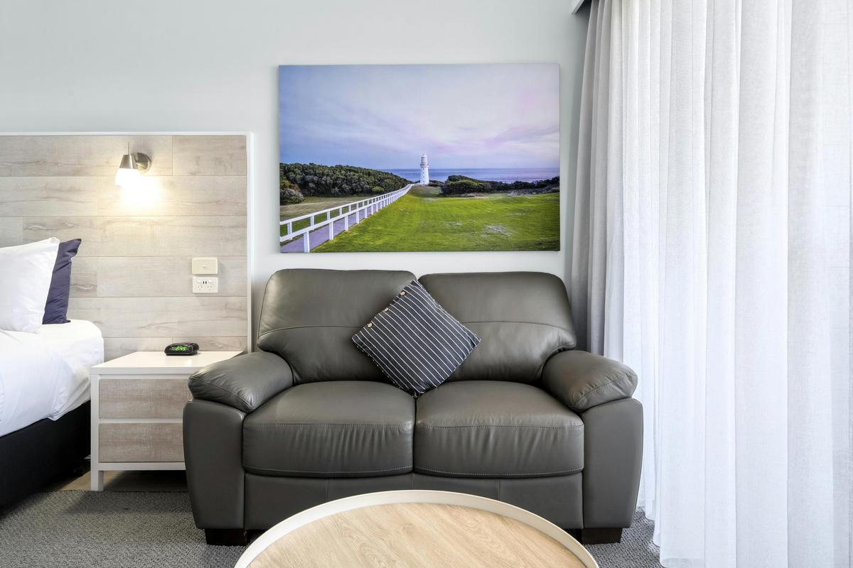 Garden View Spa Room