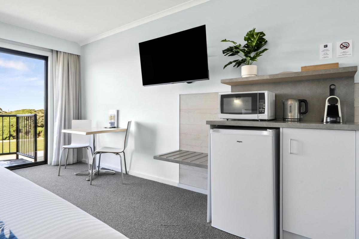 Ocean View Spa Room