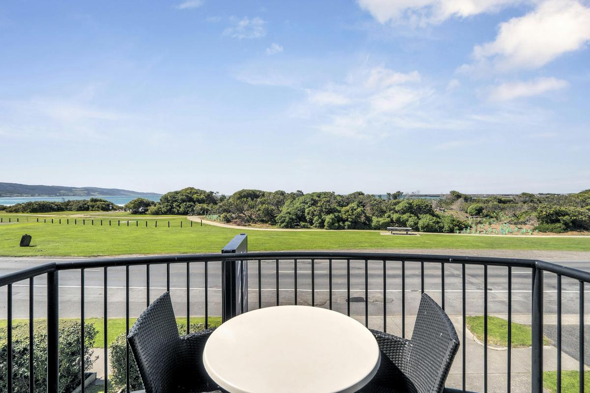 Two Bedroom Ocean View Apartment