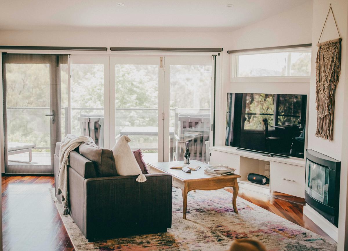 Hillside Spa Villa open plan lounge