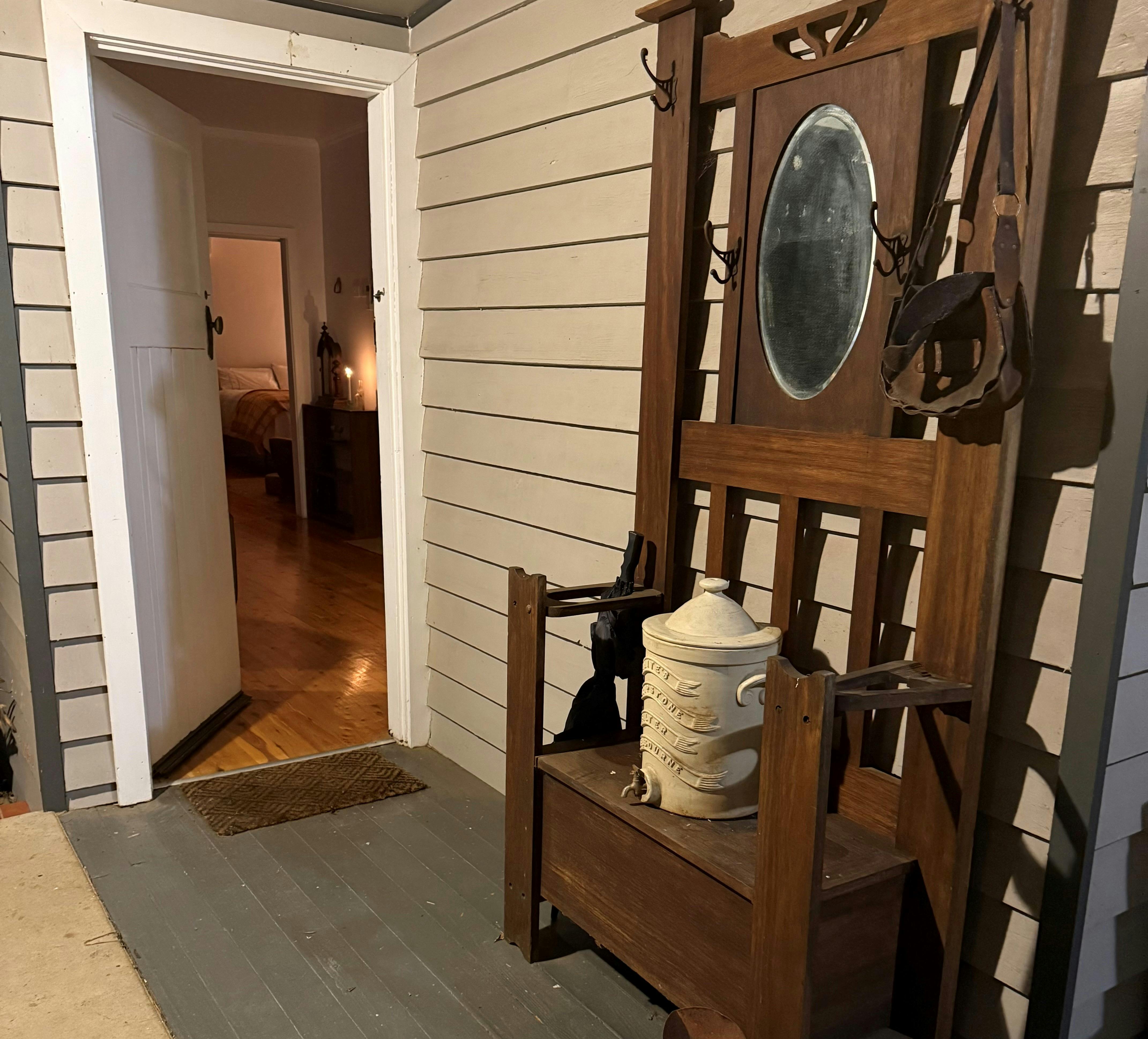 Entrance to Little Argyle