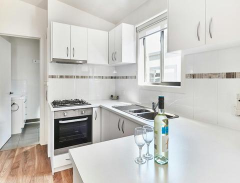 Deluxe Holiday Cabin