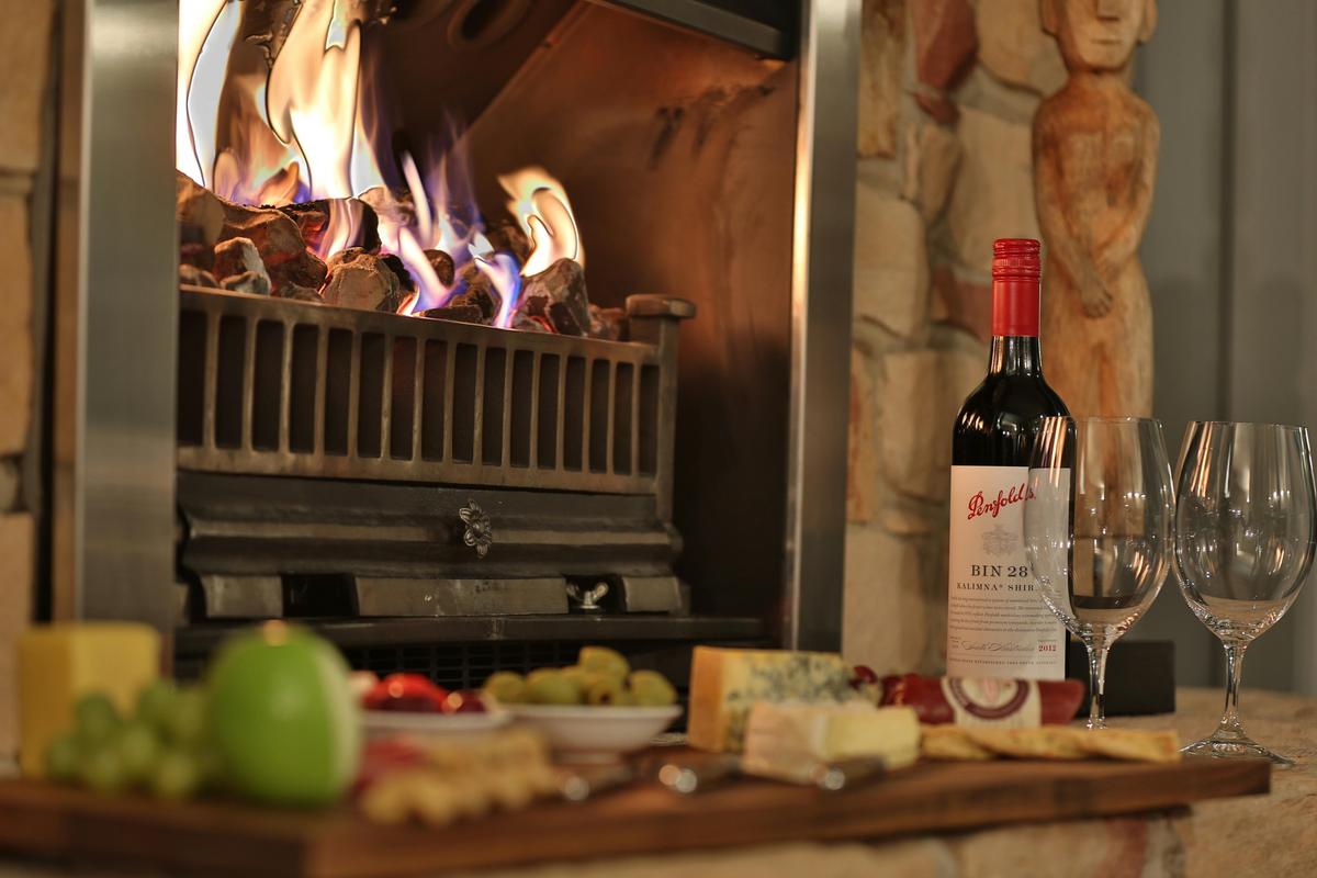 Gas log fires