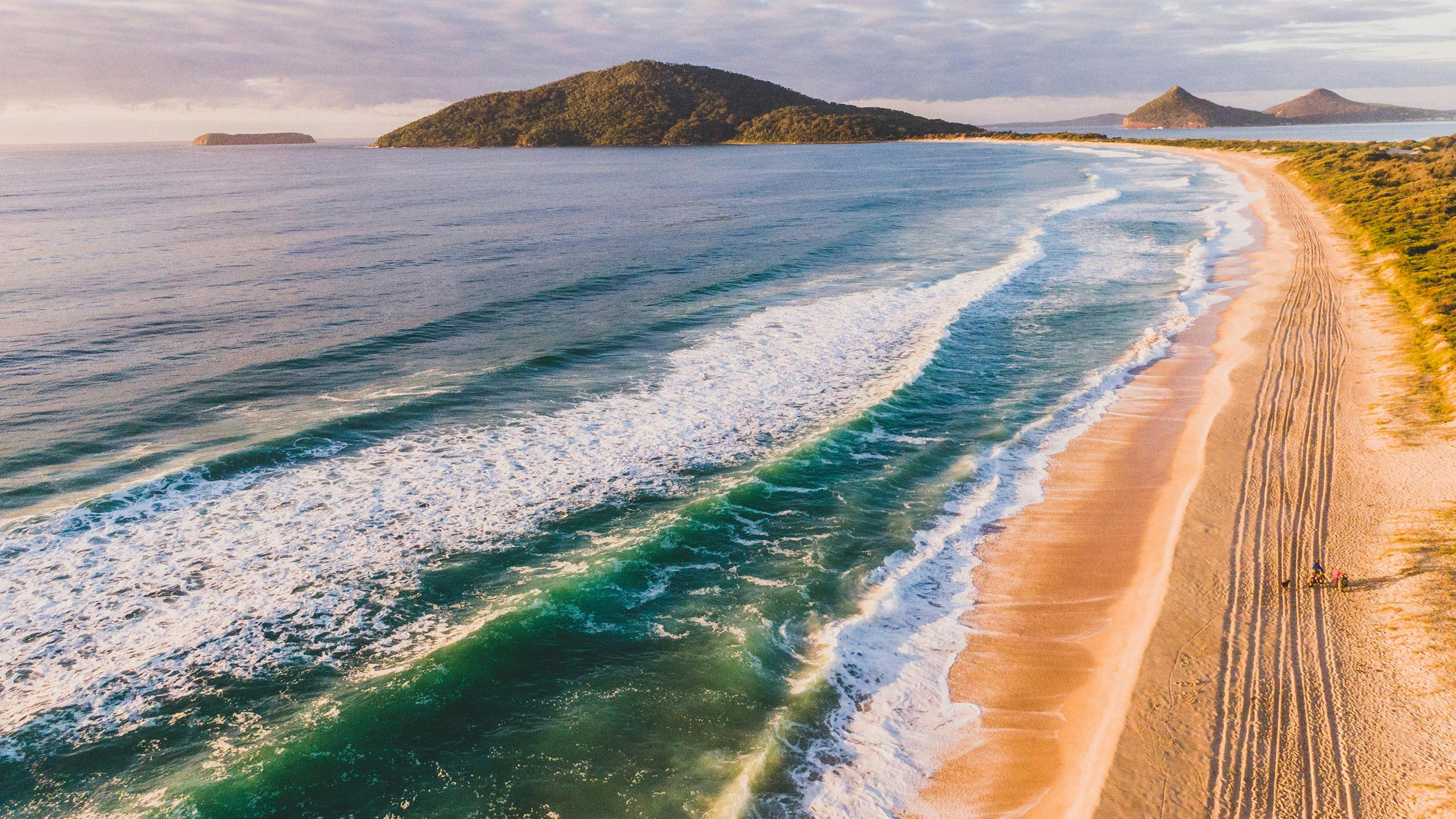 Bennetts Beach, Hawks Nest