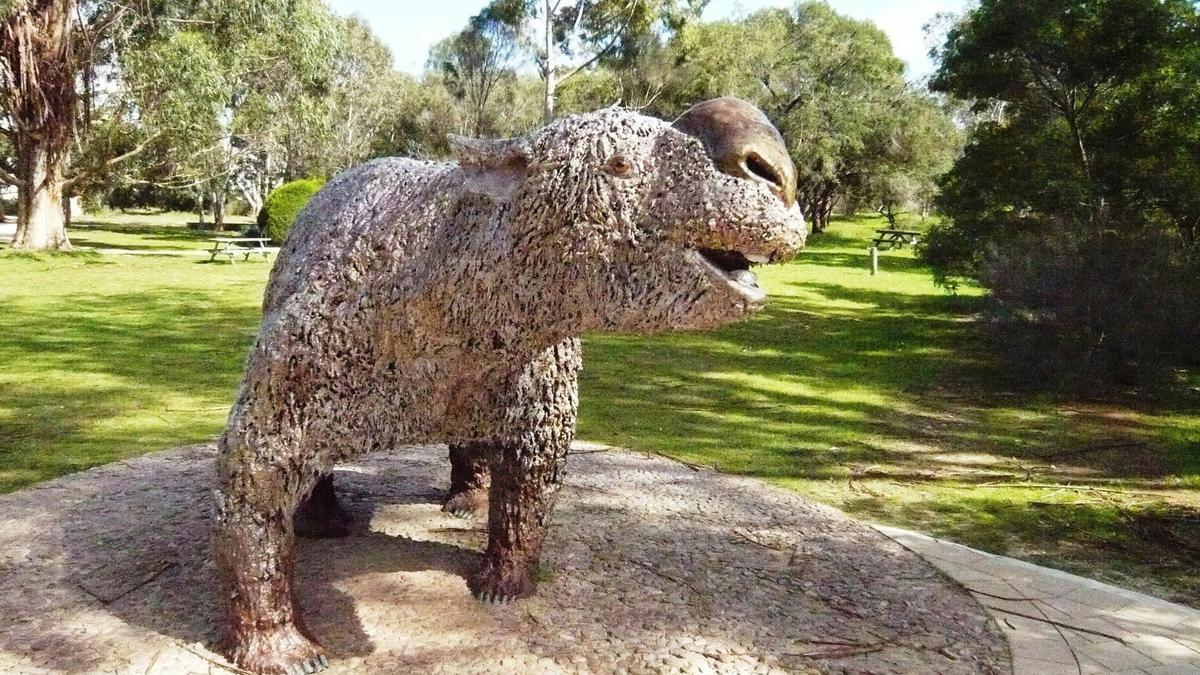 We visit the world heritage site Naracoorte Caves N.P