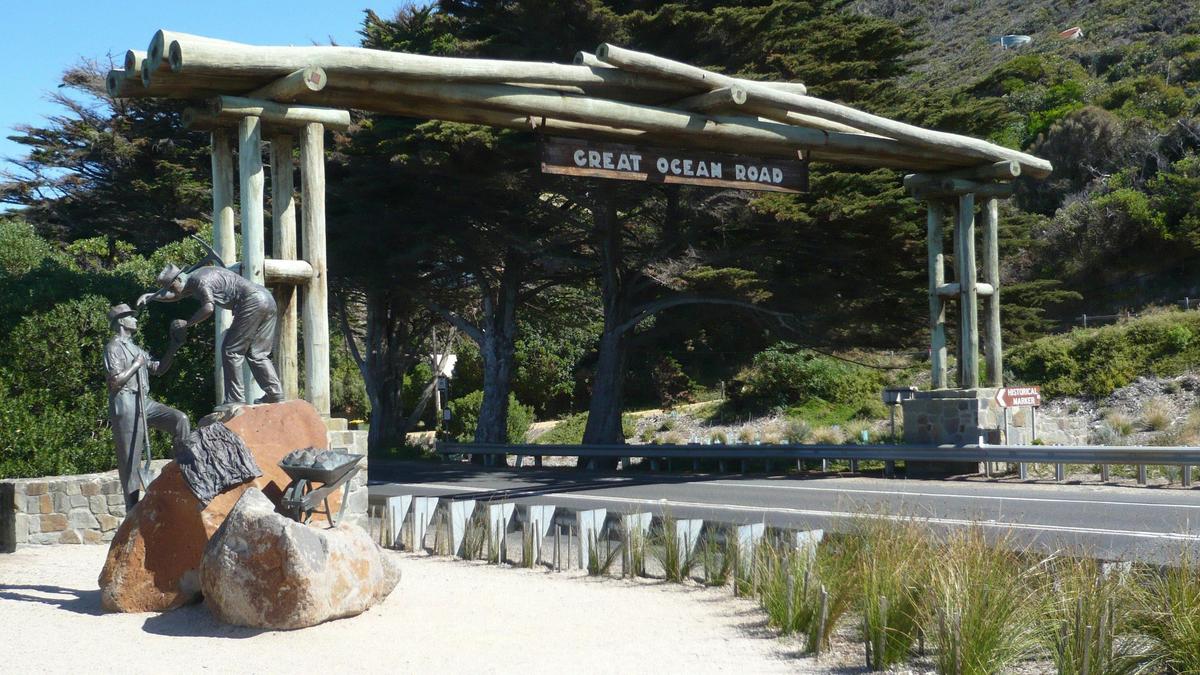 Memorial Arch, Great Ocean Road