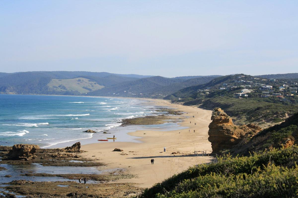 View from Split Point Lighthouse, Aires Inlet