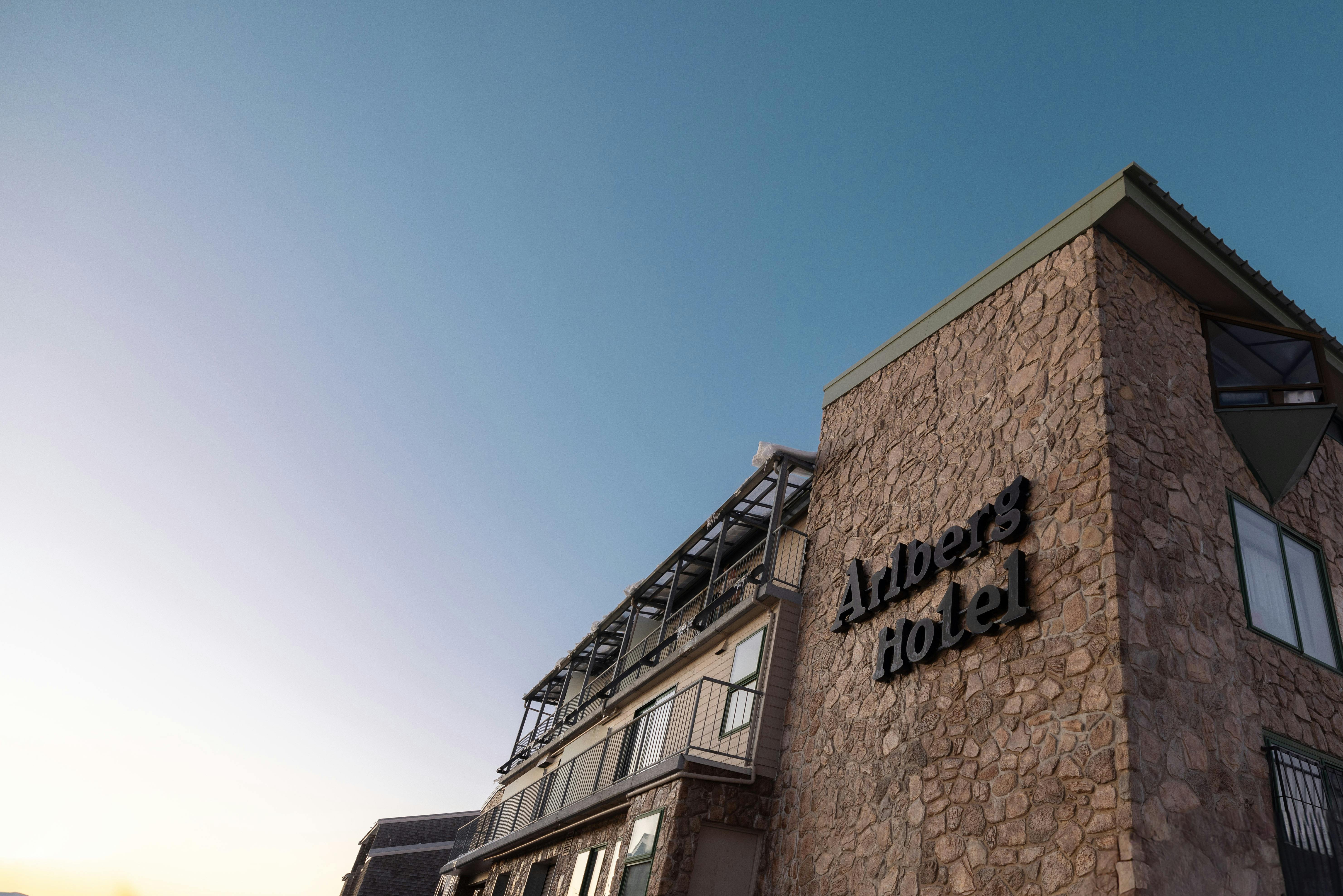 Arlberg Hotel (House)