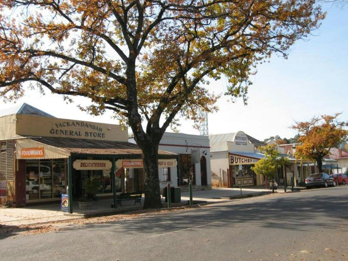 Yackandandah main street