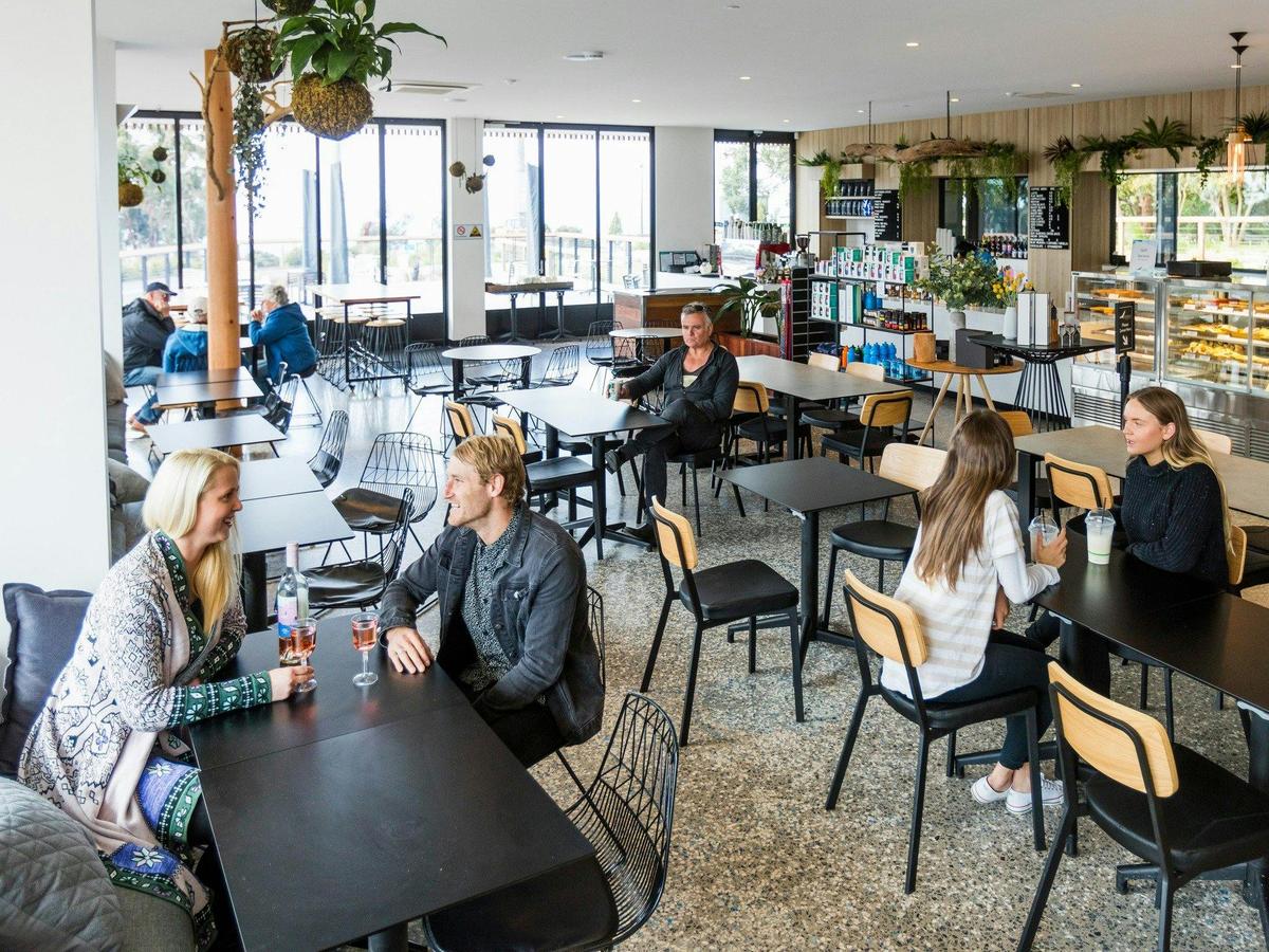 The Summit Cafe at Arthurs Seat Eagle