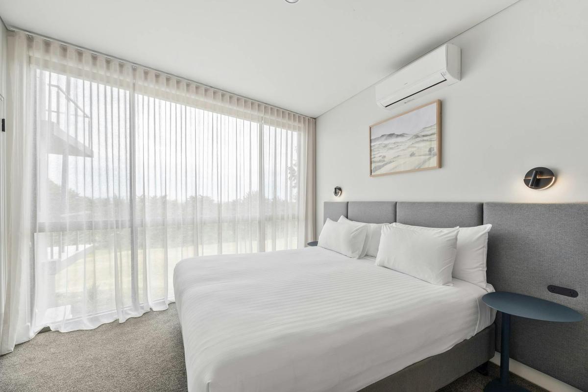 Premier Corner Suite - Bedroom View