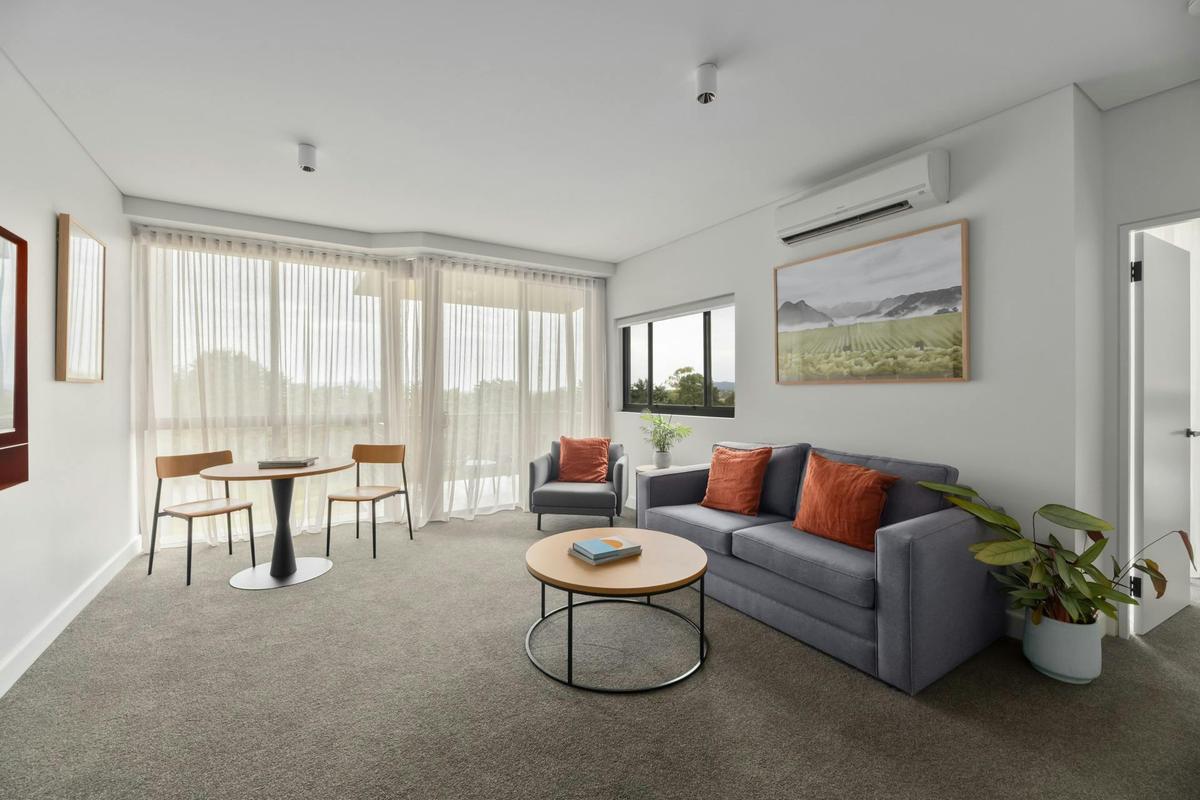 Premier Corner Suite Lounge View