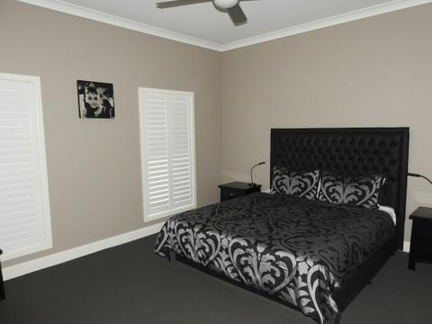 king bed