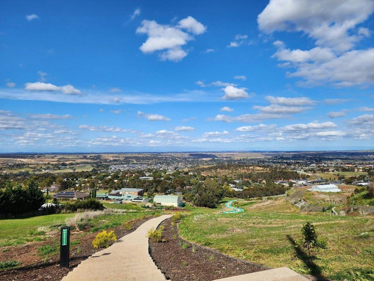 Bacchus Marsh 1000+ Steps trail