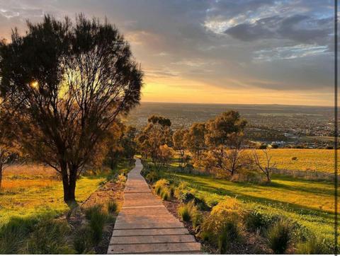 Bacchus Marsh 1000 Plus Steps
