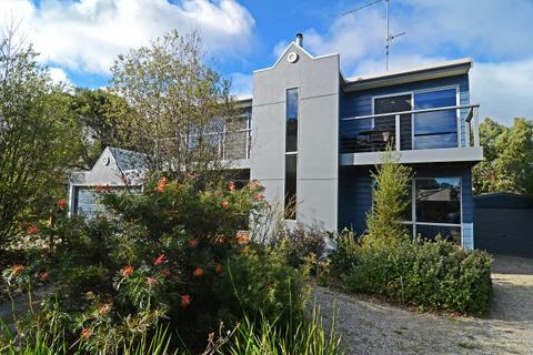Barrakee Beach House