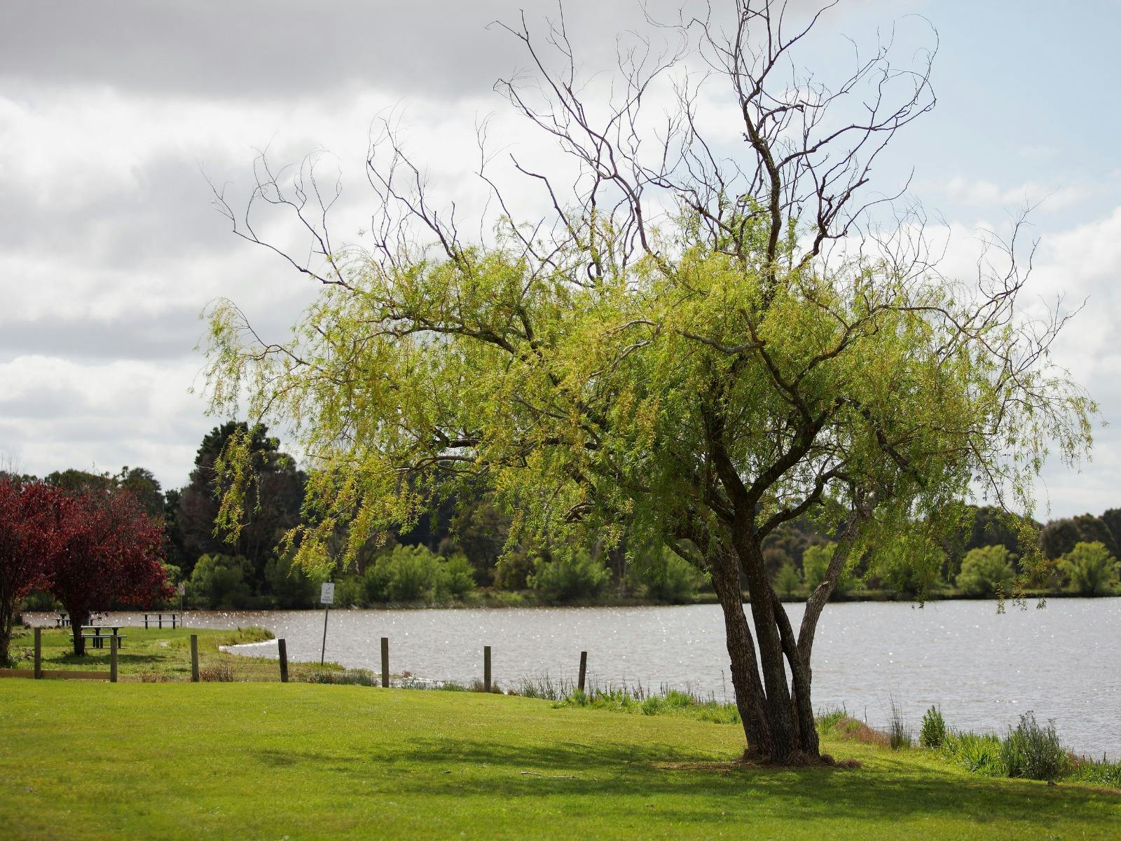 Beaufort Lake, Pyrenees