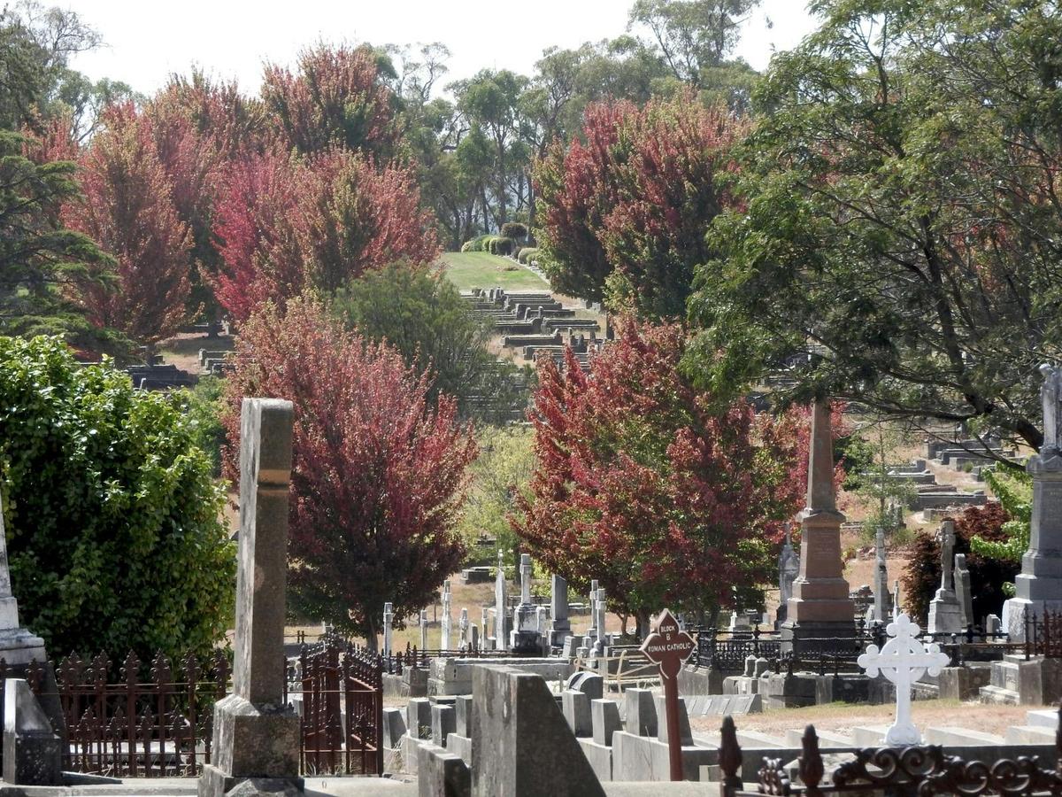 Ballarat New Cemetery 3