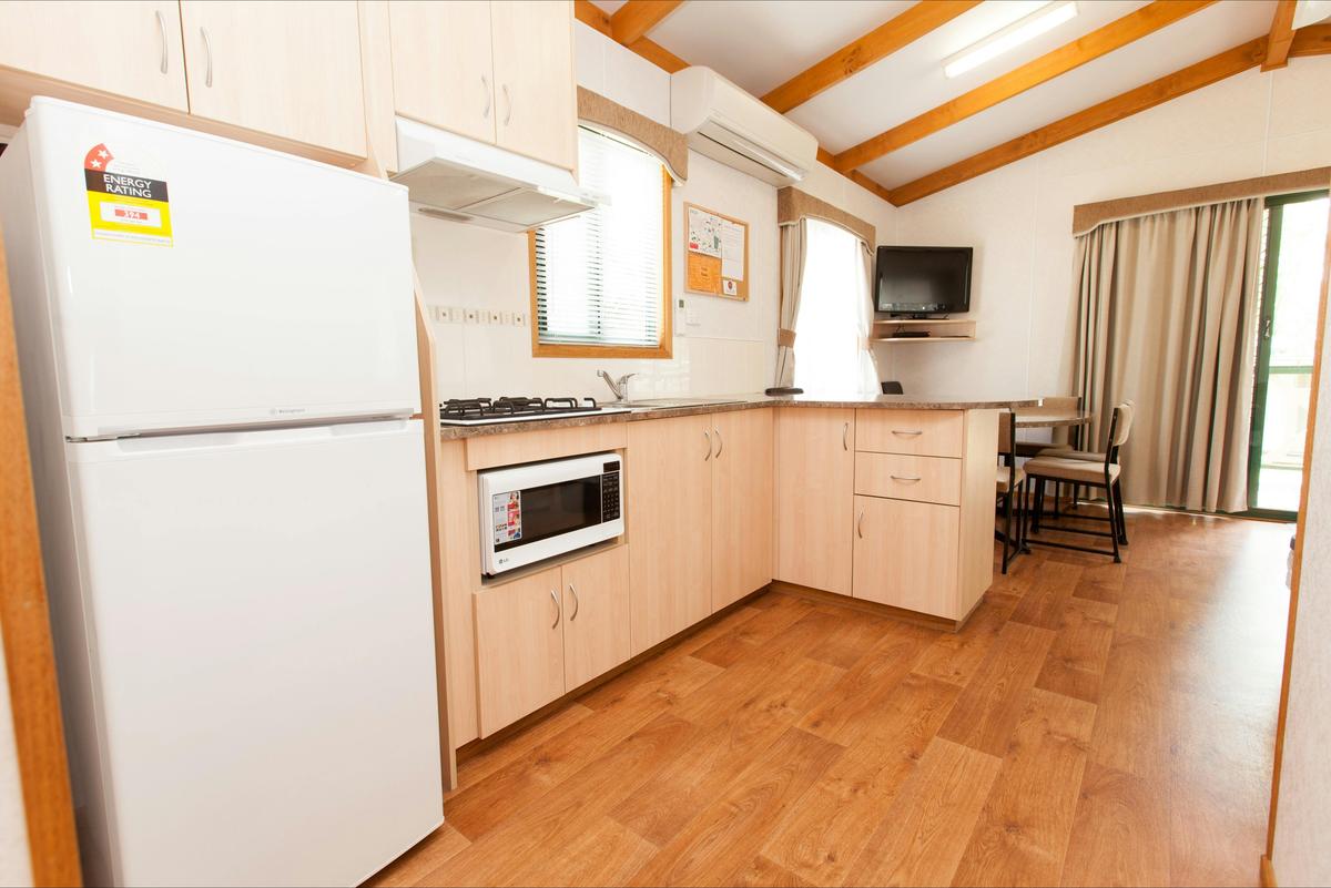 Governor's Villa Kitchen/Dining