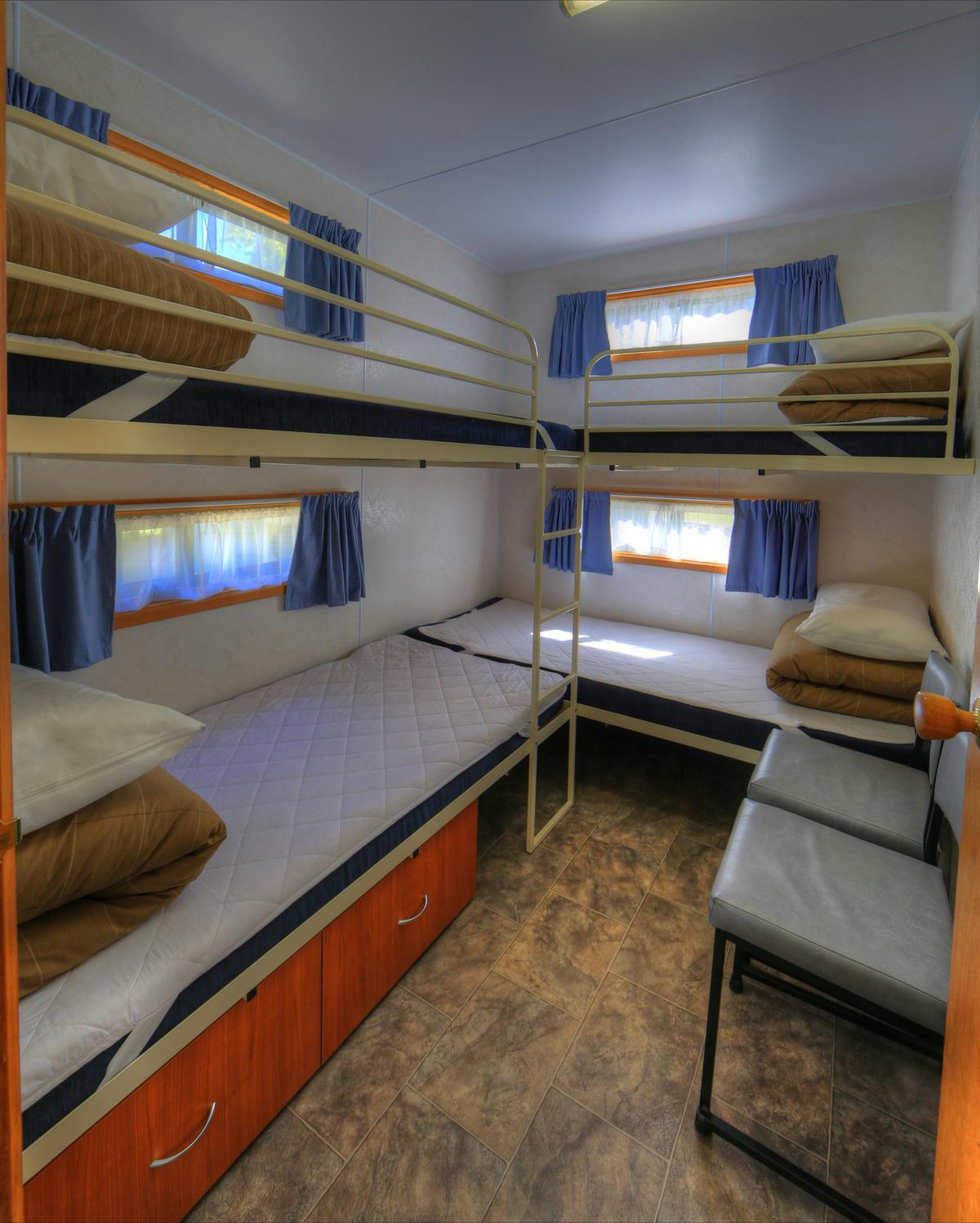 Studio cabin - bunk beds