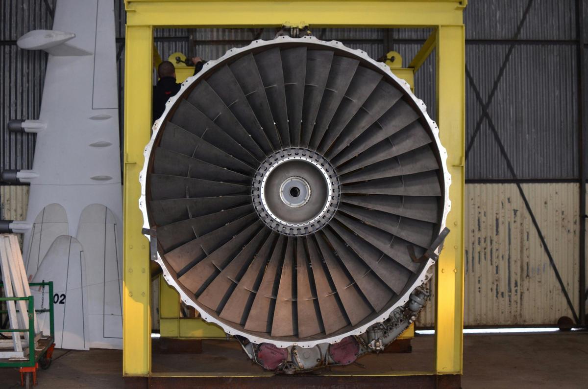 Rolls Royce Jet Engine from Boeing 747