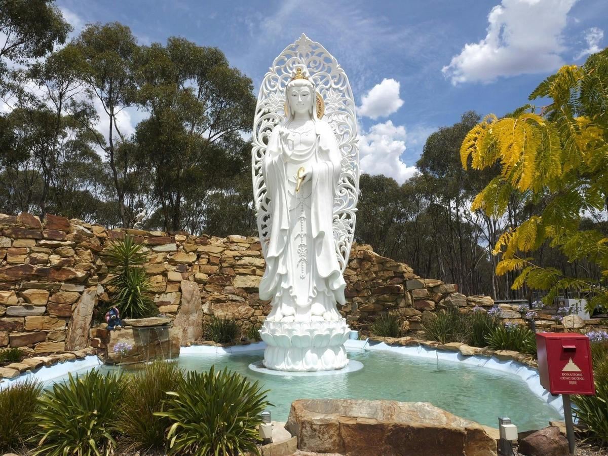 Great Stupa with Bendigo Guided Tours