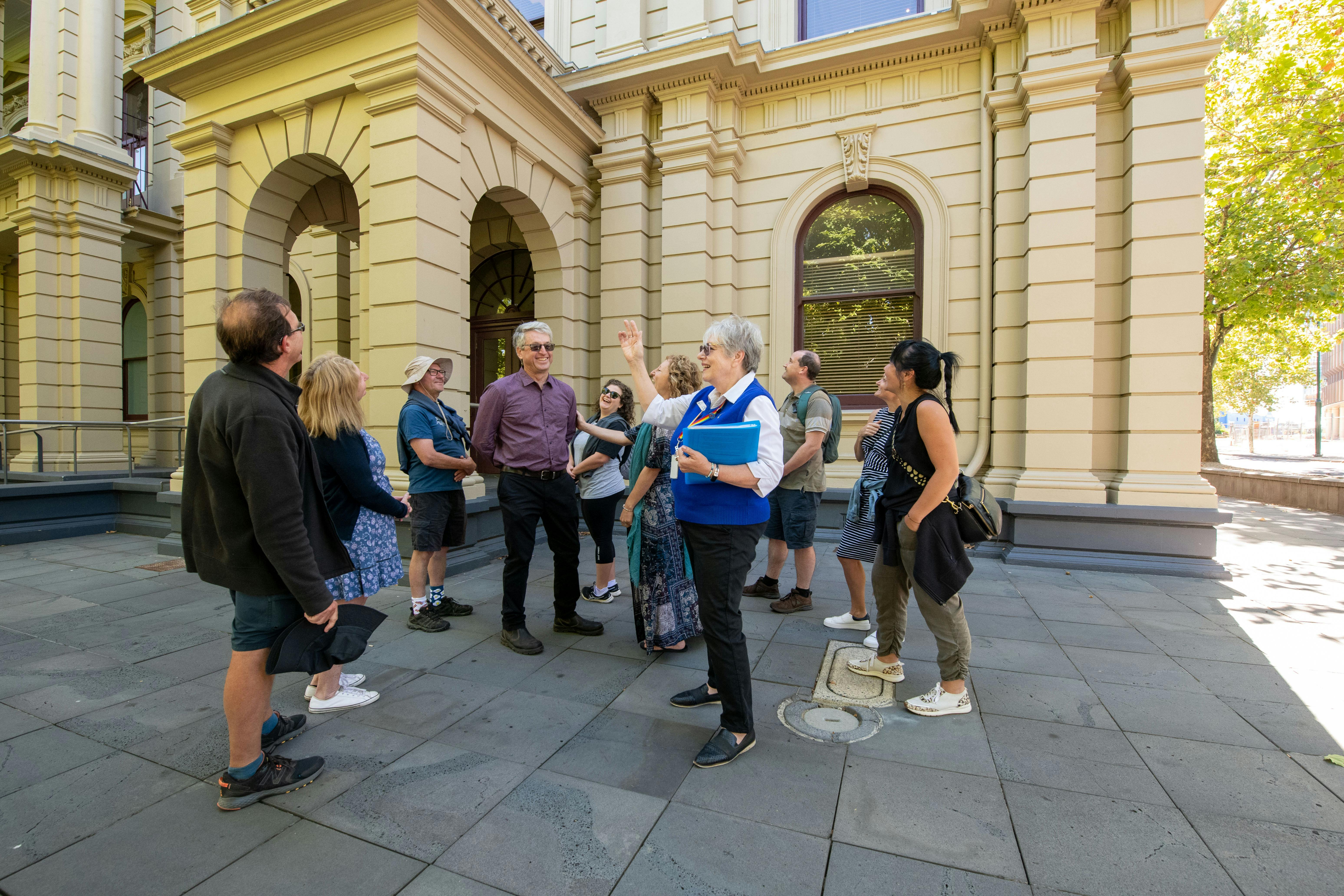 Guided tour of the Bendigo Town Hall