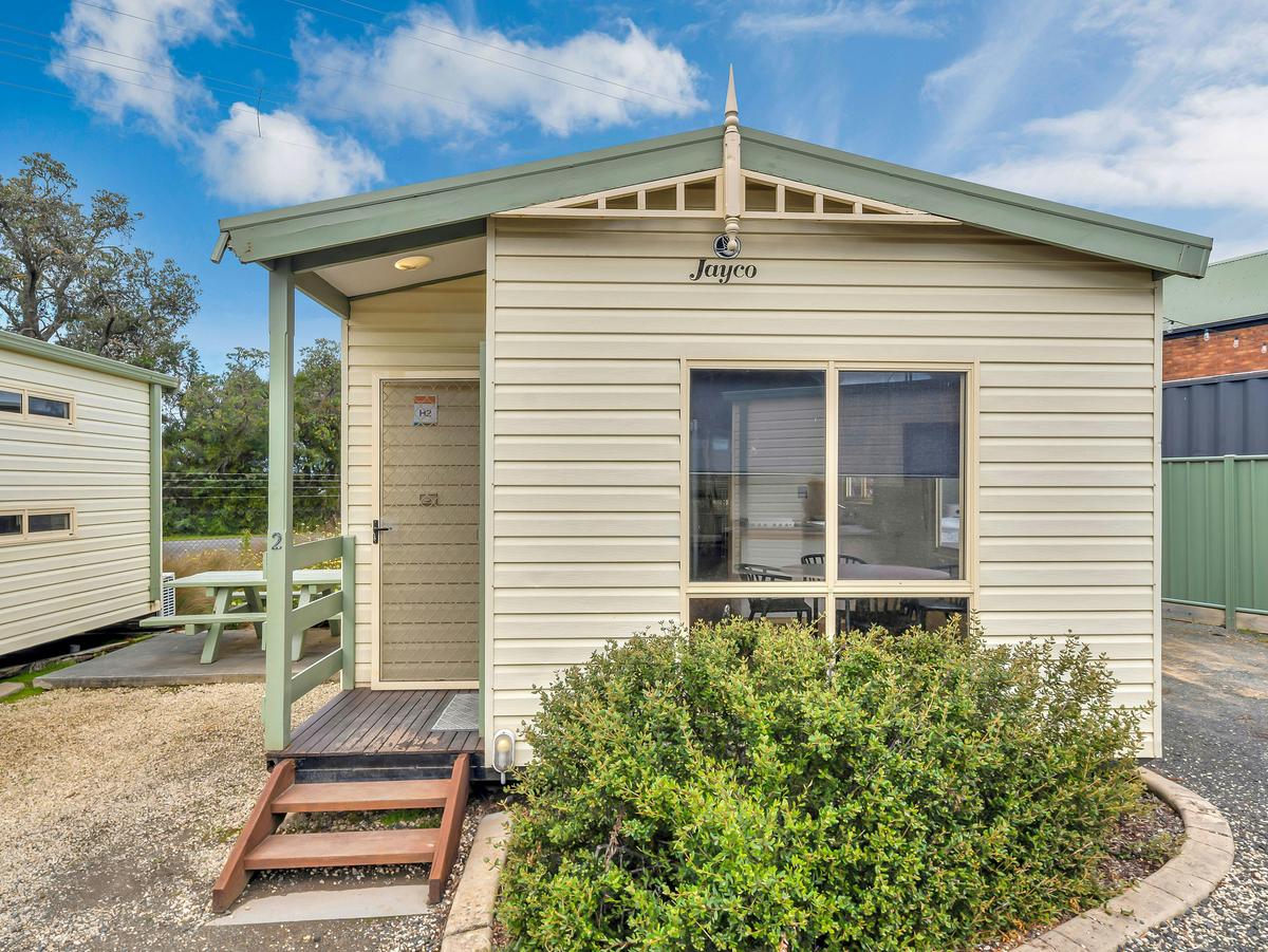 2 Bedroom Cabin