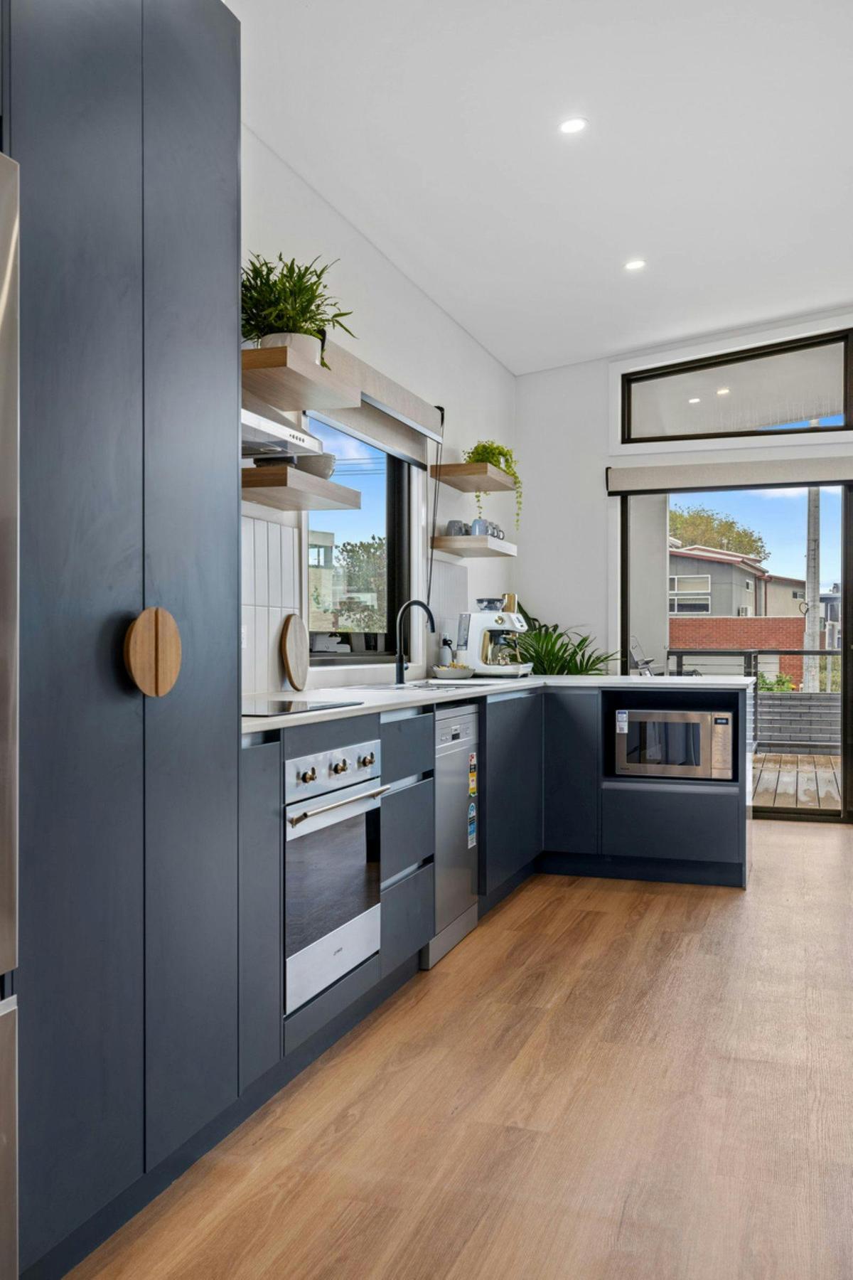 Kitchen / dining
