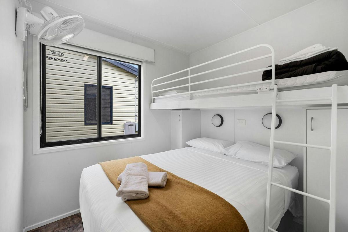Additional bedroom