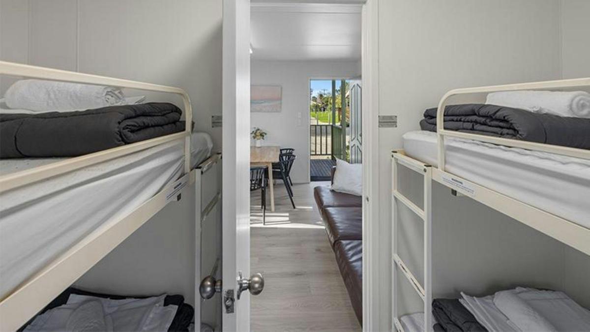 Ingenia Holidays Inverloch 2 Bedroom Ensuite Cabin Bedroom