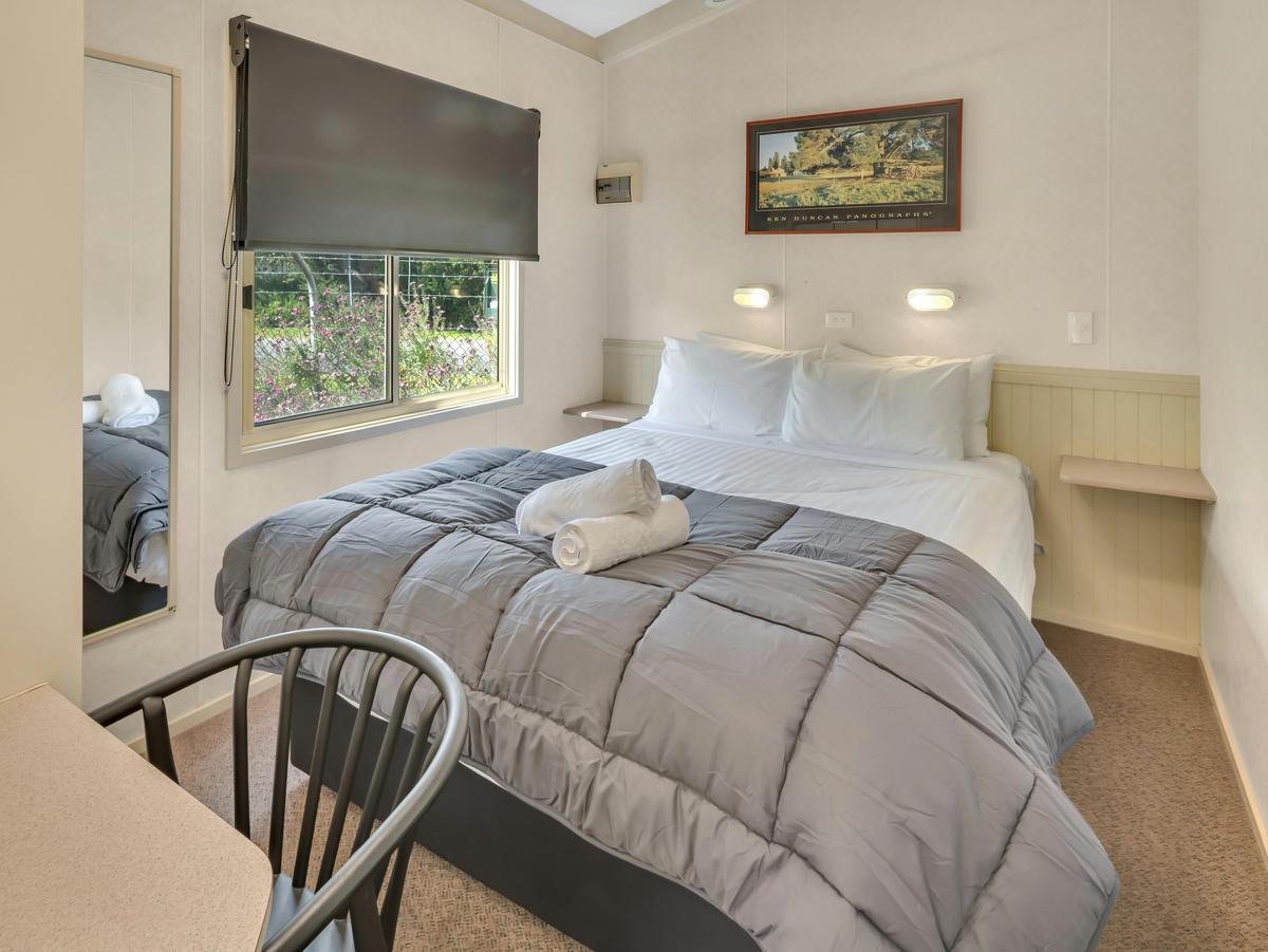 2 Bedroom Cabin